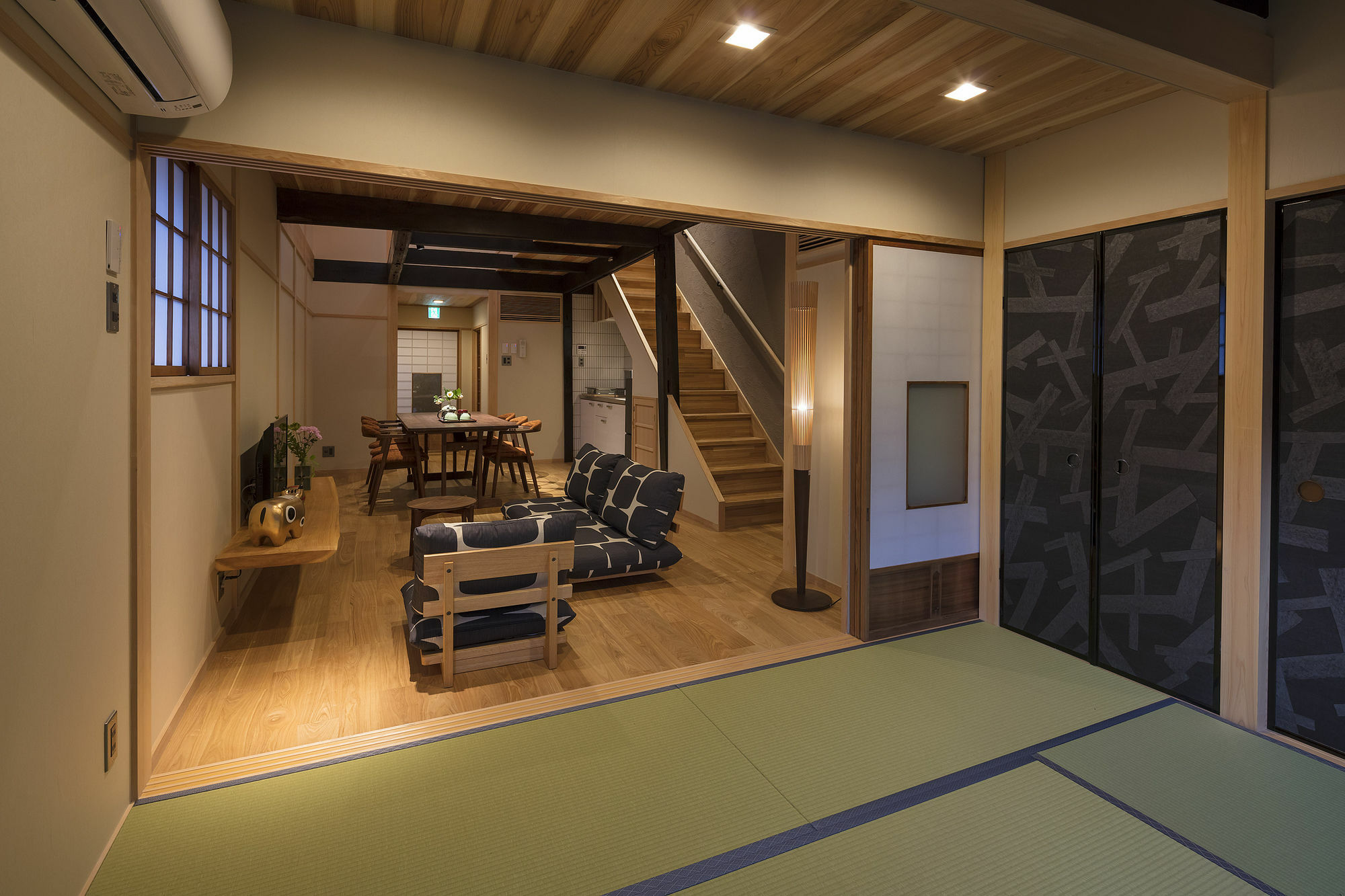 京都市 嶋原 懐傳 町家ヴィラ エクステリア 写真